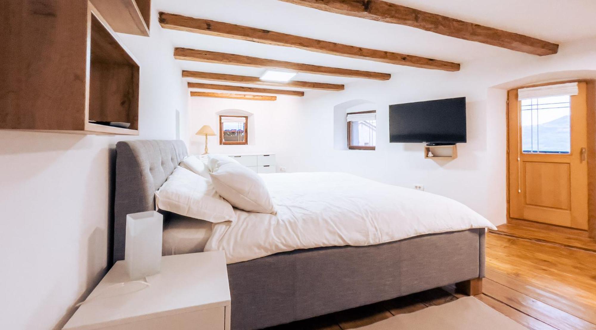 Apartment Villa Irena Great For A Family Holiday With Free Parking And Ev Station Ajdovščina エクステリア 写真